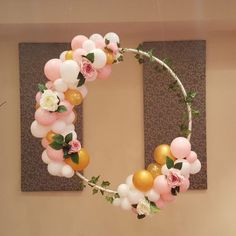 Balloons Lane Balloon delivery in Nyc use colors Gold Pink Blush White latex Baby balloons garland balloonsfloral-graduation-party-ideas-photo-booth-ideas-for-parties-graduation for a Decoration