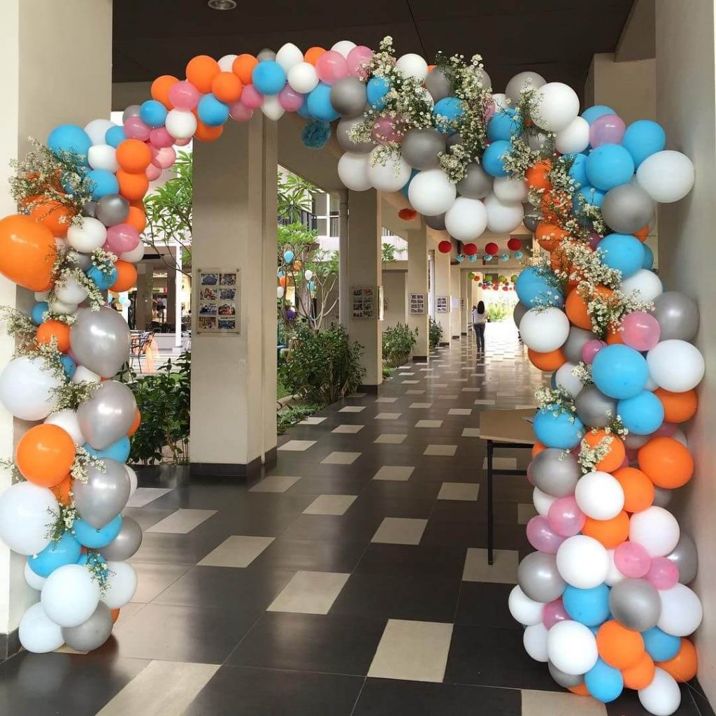 Balloons Lane Balloon delivery in Manhattan use colors Azure Orange White Sliver Pink and Gray latex balloons garland Arch for a Birthday Party