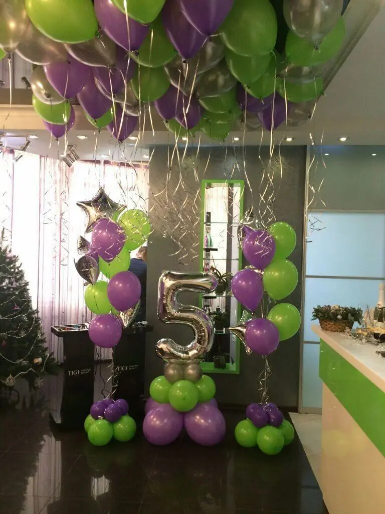 5th birthday or anniversary balloon with citrus green and lavender latex balloons