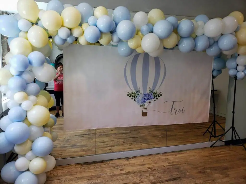 Balloons Lane in Brooklyn Presents Azure Lemon Chiffon and White balloons Half Arch