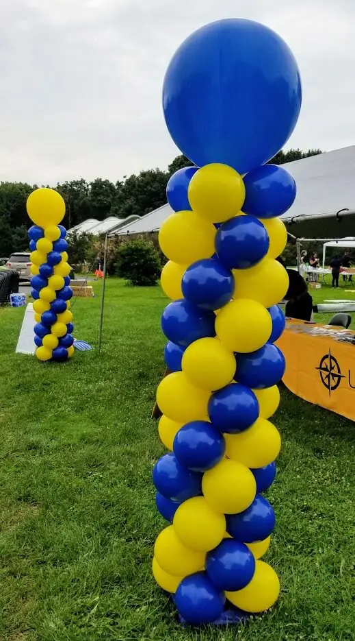 Balloons Lane Balloon delivery NYC in use colors Navy Blue and Yellow big balloons Birthday for Column