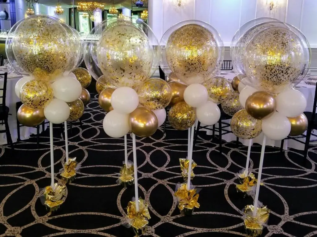 Balloon delivery New York City in use colors White Gold confetti balloons With big round centerpieces balloon For Anniversary Party