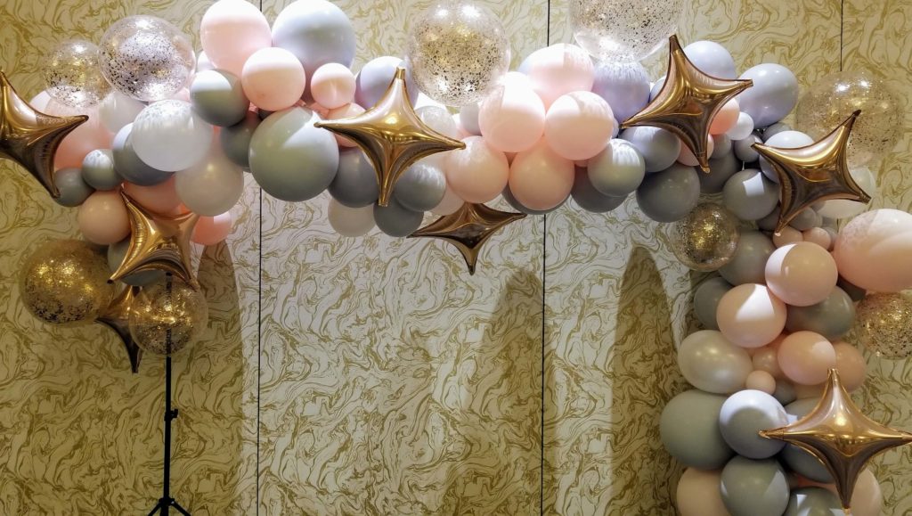 Balloons Lane Balloon delivery Staten Island in using colors Pink Lavender and Gold balloons With Star balloon in Gold one in Gold Bouquet For first birthday