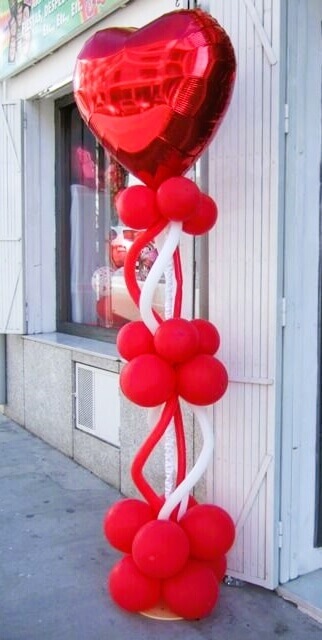 valentine day balloons column with big heart mylar and mix red and white balloon on stand