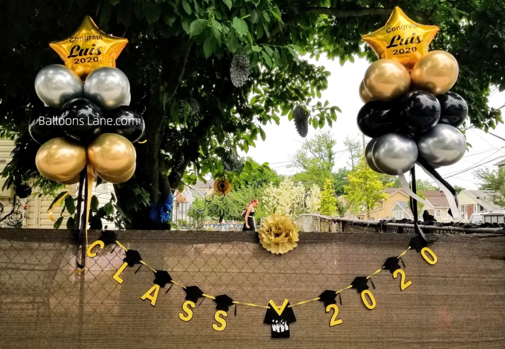 Graduation Balloon Bouquet with Black and Gold Balloon Cluster, Featuring Gold Star Foil Balloon