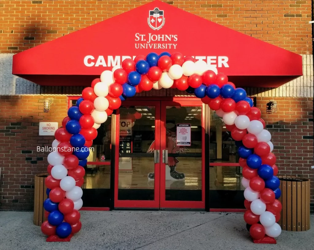 Red, blue, and white latex balloons arch to celebrate your school, college, and university event in Brooklyn.