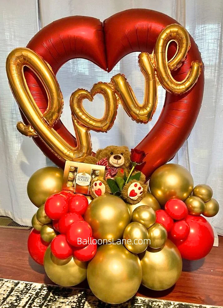 Valentine's Day 3D Heart Balloon and Love Letter Balloon Bouquet with Gold Chrome Balloons in NJ